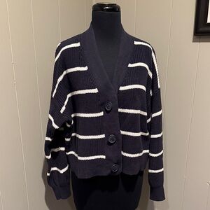 B22 Universal Thread Women Large Striped Navy Knit Cottagecore Cardigan Preppy